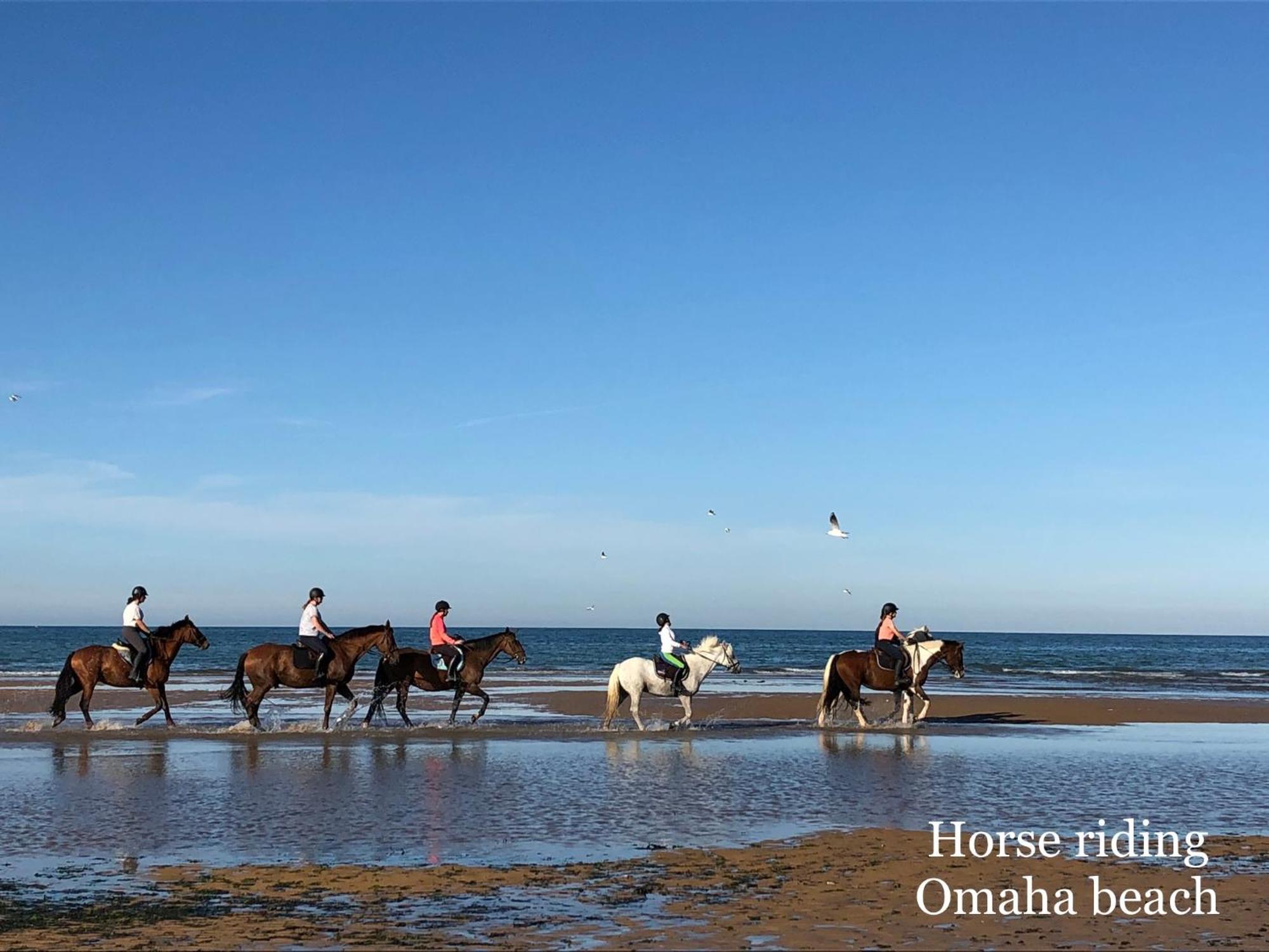 Double J - Omaha Beach Formigny Exterior foto